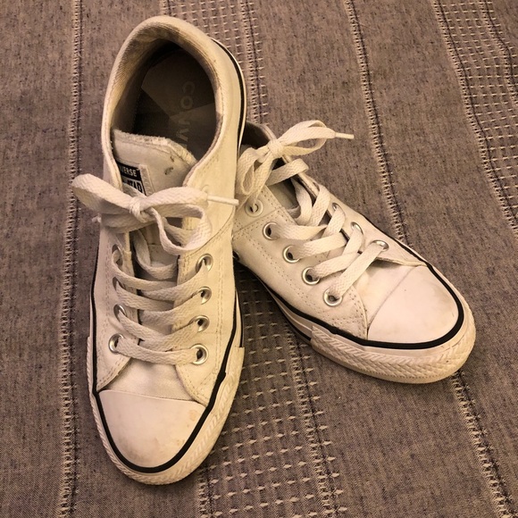 Converse Chuck Taylor All Stars FREE SHIPPING - Picture 2 of 2